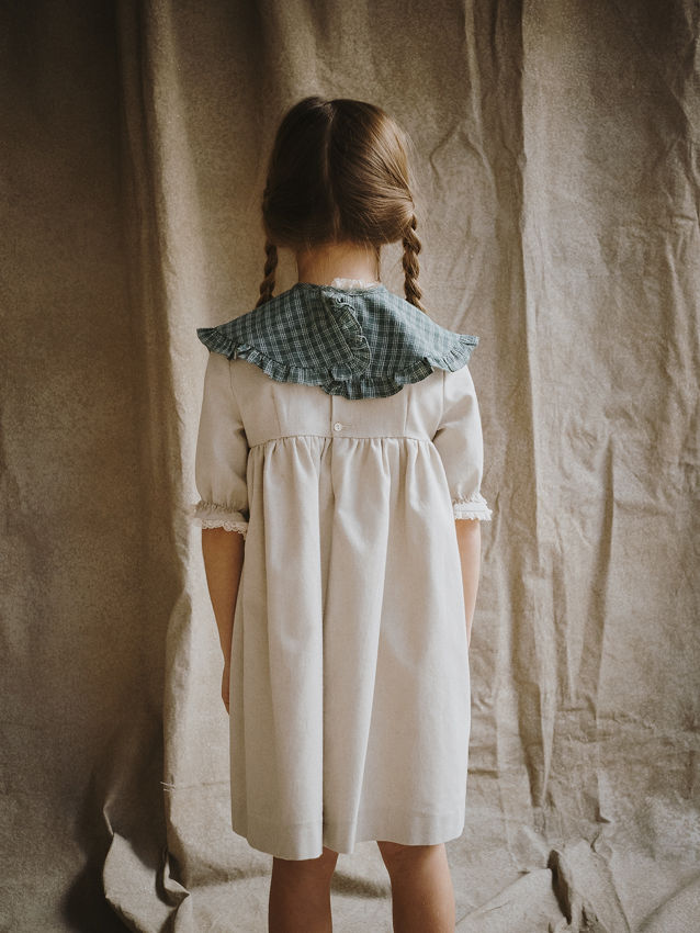 VESTIDO CORTO 2 OREJAS. Cotton tostado con escocés PV m/f