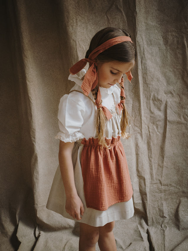 DELANTAL PACA cotton tostado y color algodón