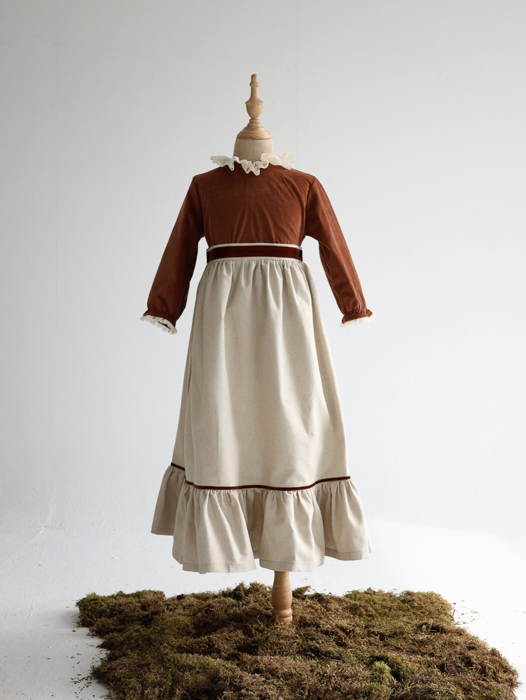 09 CONJUNTO BLUSON Y FALDA