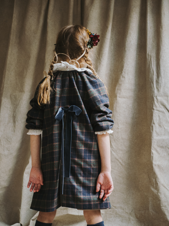 0009 ABRIGO ESCOCIA ABIGAIL
