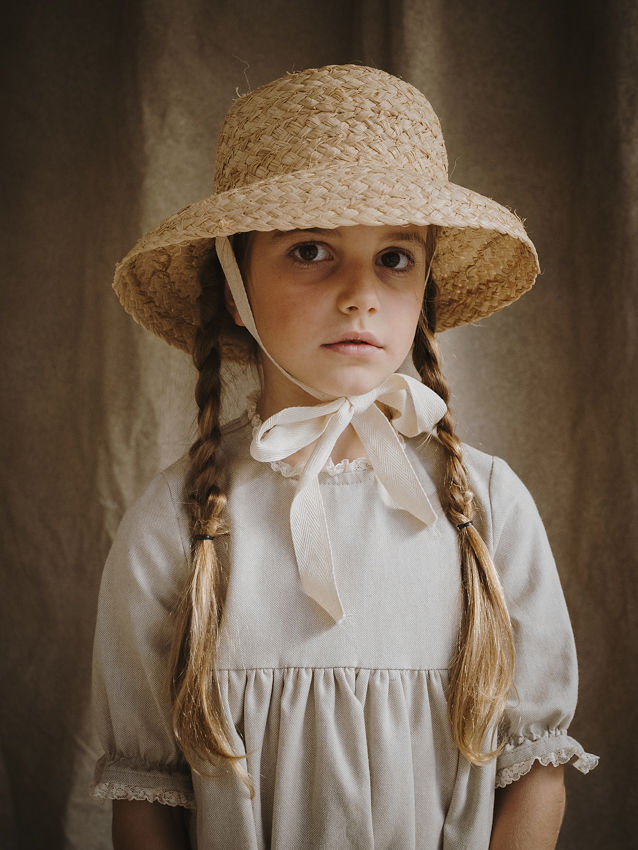 SOMBRERO NIÑA RAFIA CINTA BEIGE