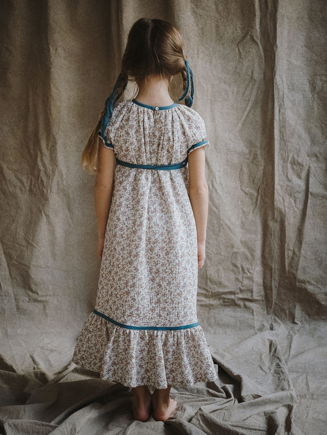 VESTIDO GRECIA LARGO FLORES Y TUL CON CINTAS