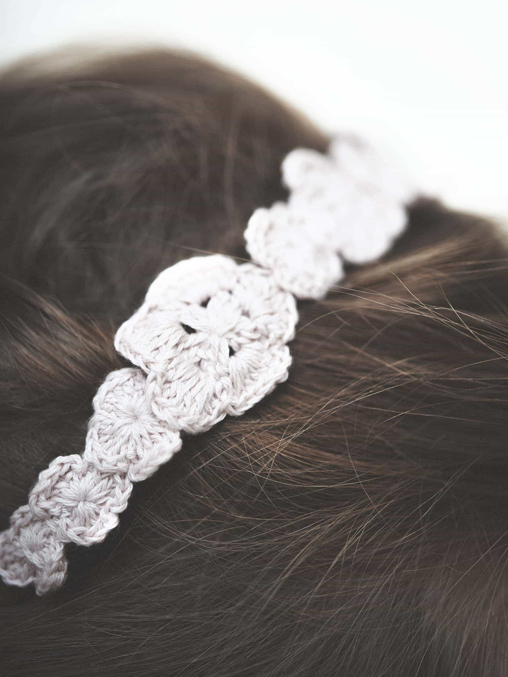 DIADEMA FLOR CROCHET